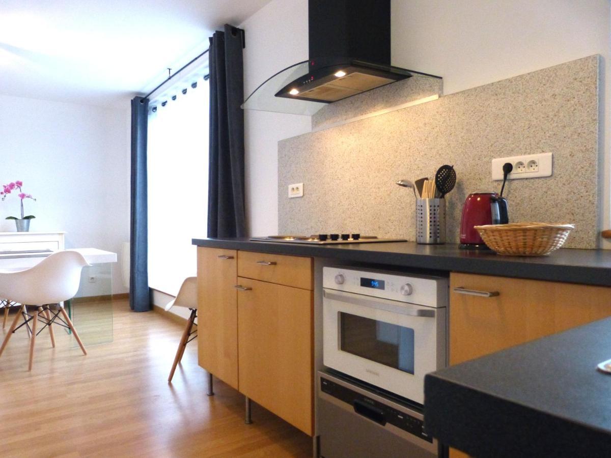 Le 99B Modern Apartment Queen Size Bed Connected Tv Hallennes-lez-Haubourdin Екстериор снимка